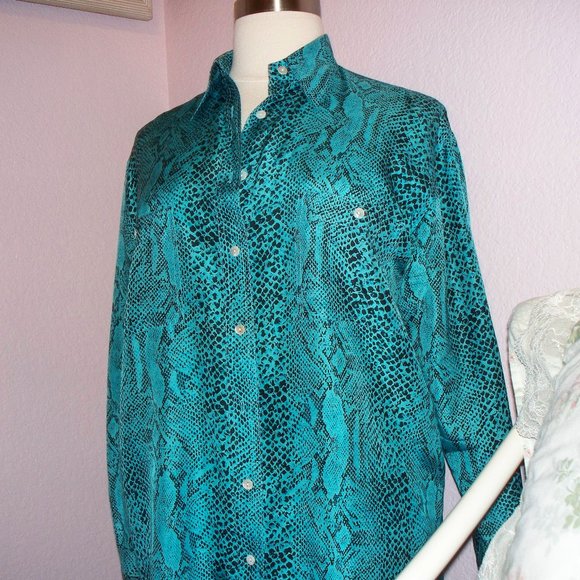 Newport News Tops - Button down Shirt  Animal print